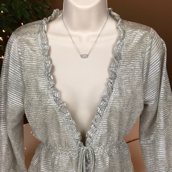 NWT LINE + DOT SPARKLY SILVER & BEIGE SWEATER SZ M - Picture 3 of 16
